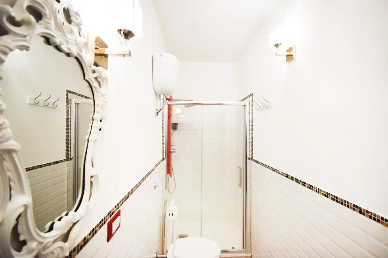 Luxury Apartment Via Genova Palermo Italy